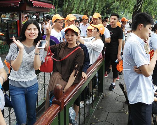 樱桃APP下载股份组织党员及先进员工远赴杭州参观学习